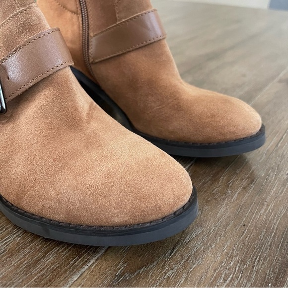 Donald Pliner Moto Boot Women 5 Tan Darby Harness Suede Ankle Bootie Buckle - Picture 8 of 13